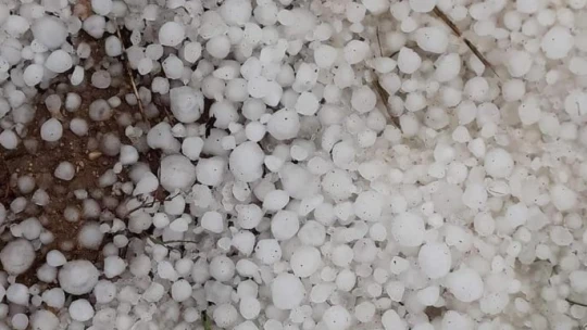 Malatya'da sağanak ve dolu etkili oldu