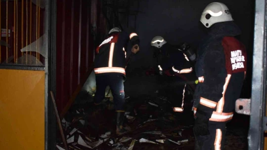 Malatya'da sanayi sitesinde korkutan yangın