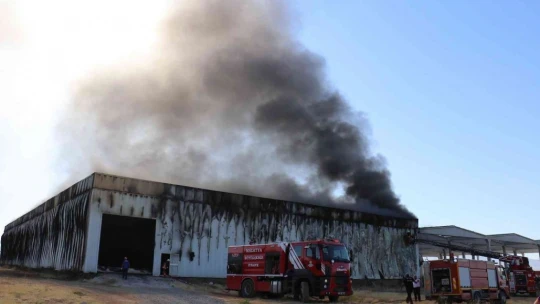 Malatya'da tadilat yapılan fabrikada yangın