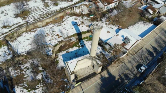 Malatya'da tarihi camiler depremde hasar gördü