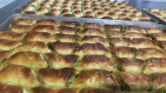 Malatya'da tatlıcılarda bayram yoğunluğu yaşanıyor