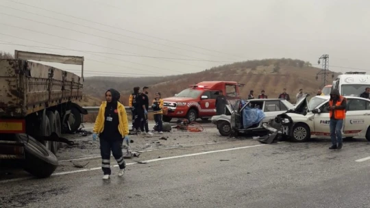 Malatya'da tır dehşeti: 2 ölü, 2 yaralı