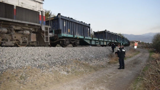 Malatya'da trenin çarptığı kadın hayatını kaybetti
