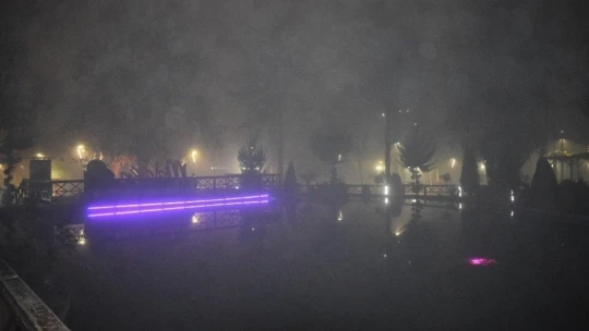 Malatya'da yoğun sis kartpostallık görüntüler oluşturdu