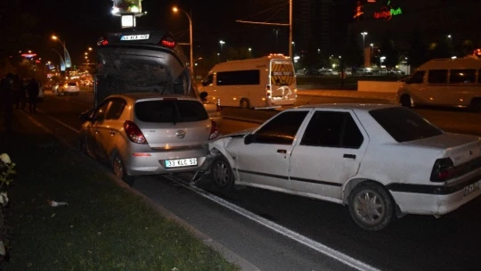 Malatya'da zincirleme kaza: 6 araç birbirine girdi