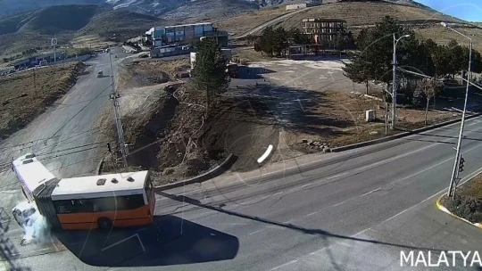 Malatya'daki kazalar kameralara yansıdı