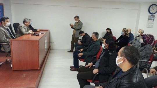 Malatya'daki öğretmenlerden Meslek Kanunu talebi