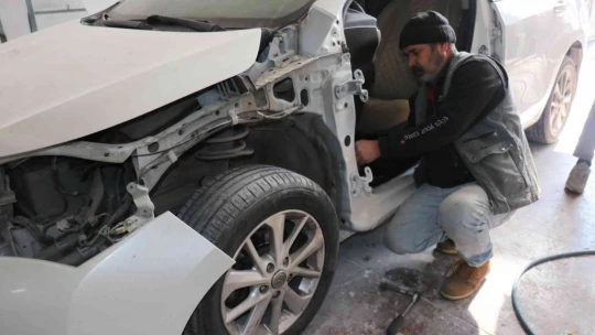 Oto tamircilerinde kar yoğunluğu