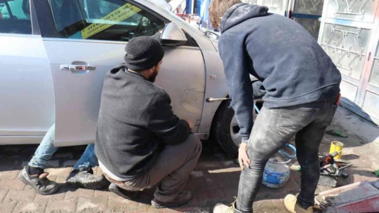 Oto tamircilerinde kar yoğunluğu