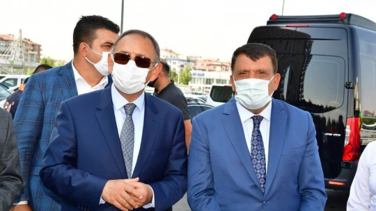 Malatya'dan sel bölgesine yardım malzemesi gönderildi