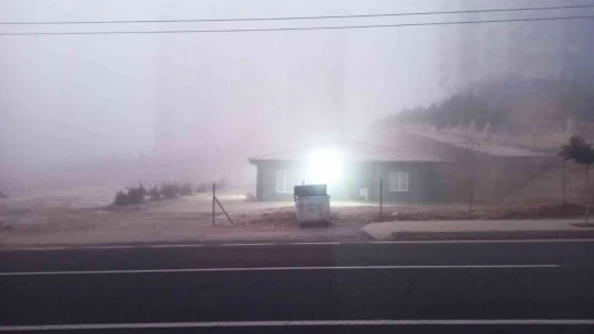 Malatya-Elazığ karayolunda sis etkili oldu