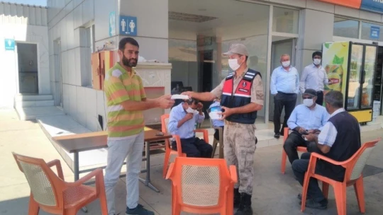 Malatya'da jandarmadan yoğun korona mesaisi