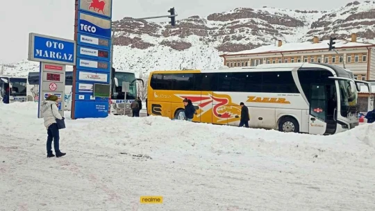 Malatya-Kayseri yolu ulaşıma kapatıldı