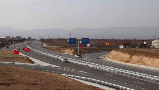 Malatya Kuzey Çevreyolu'nun 26 km'lik 1. kısmı hizmete açıldı