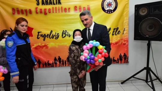 Malatya polisi engellilerin yanında