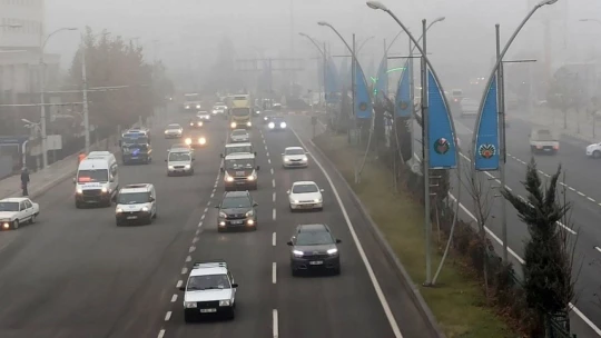 Malatya sabaha yoğun sis ile uyandı
