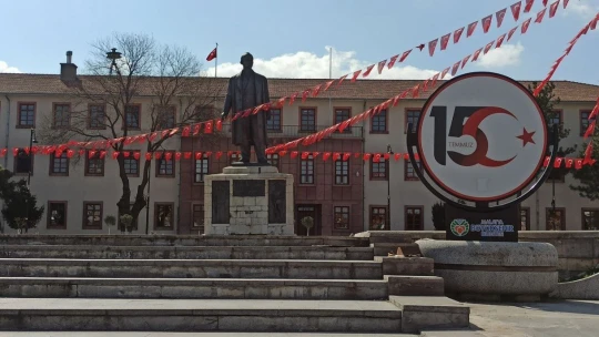 Malatya sokakları 1 ay aradan sonra yeniden boş kaldı