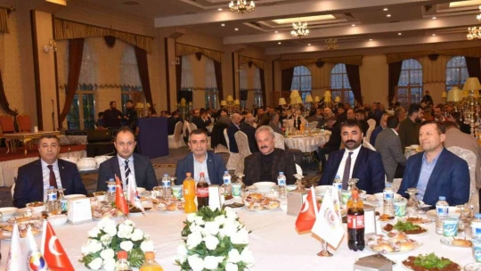 Malatya Ticaret Borsası'nın geleneksel iftar yemeği