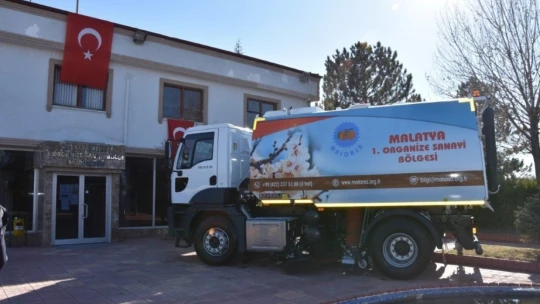 1.OSB'ye yol süpürme aracı alındı