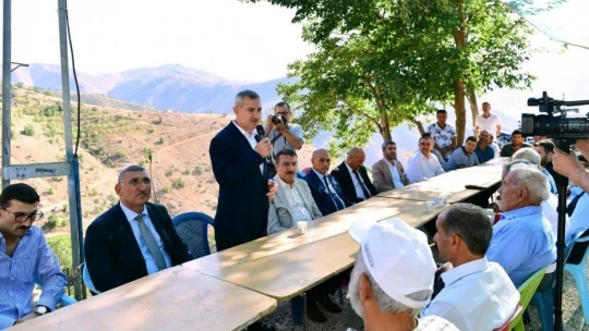 Malatya Yukarı Kozluk ve Üçgöze'de yol sevinci