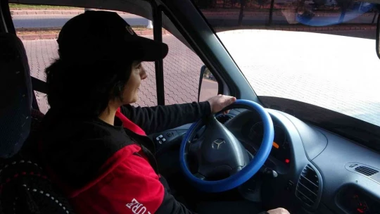 Malatyalı 'Şoför Nebahat' erkeklere taş çıkartıyor