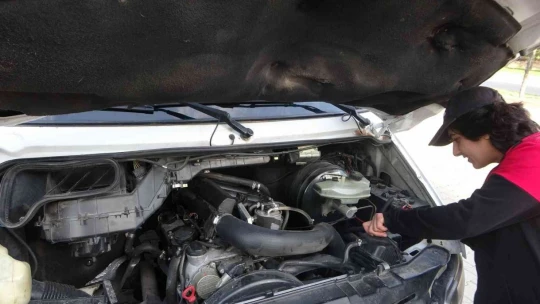 Malatyalı 'Şoför Nebahat' erkeklere taş çıkartıyor