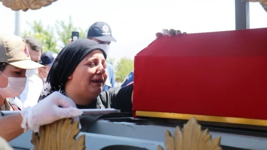 Malatyalı şehit gözyaşları arasında defnedildi