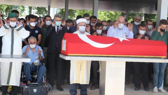 Malatyalı şehit gözyaşları arasında defnedildi
