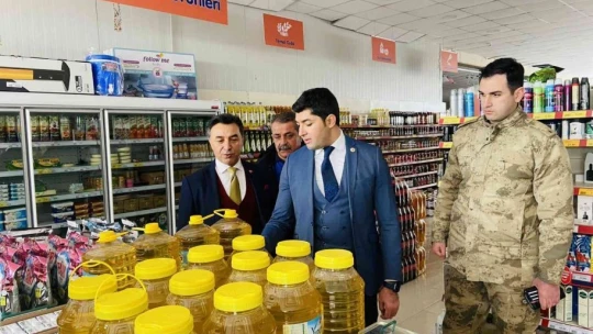 Marketlerin depoları denetlendi