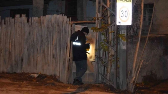 Metruk binadaki bıçaklı kavga