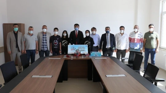 MHP'den Teknofest'de derece yapan öğrencilere ziyaret