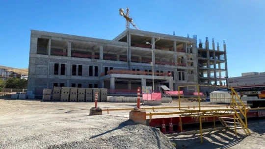 Milletvekili Kahtalı'dan Battalgazi Devlet Hastanesi inşaatında inceleme