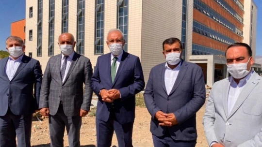 Milletvekili Kahtalı, Doğanşehir'de temaslarda bulundu