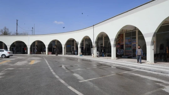 Milletvekili Tüfenkci ve Başkan Gürkan, tellal pazarı alanında incelemelerde bulundu