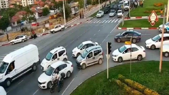 Minik Sıraç'ın ailesi, evlatlarını ölüme terk eden sürücüye tepkili