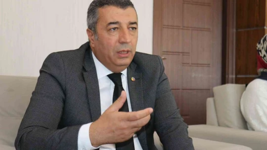 MTB Başkanı Özcan, çilek üreticilerini ödüllendirdi