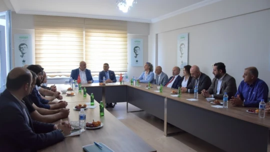 Sadıkoğlu: Problemleri tüm siyasi partilerle paylaşıyoruz