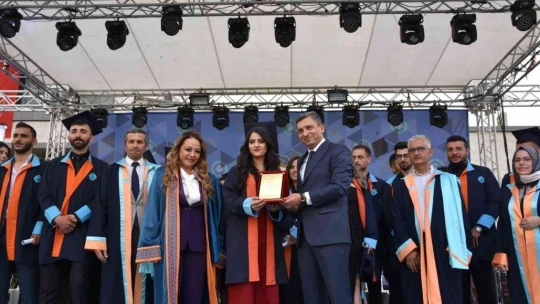 MTÜ'de mezuniyet töreni