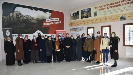 Muhtarların eşleri, Yeşilyurt'taki yatırım alanlarını inceledi