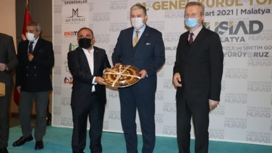 MÜSİAD'da Poyraz güven tazeledi