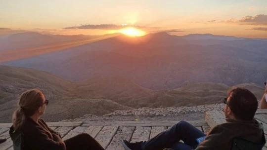 Nemrut Dağına yerli turist akını