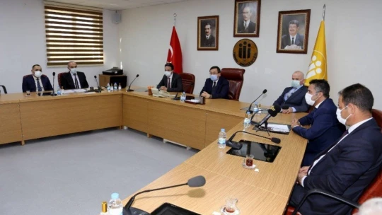 Öğrenciler için iki projeye imza