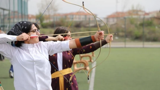 Oklar hedefe madalya için atıldı