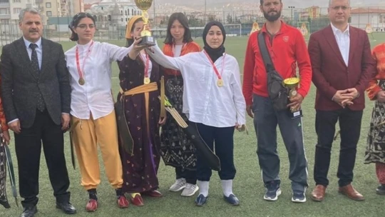 Oklar hedefe madalya için atıldı