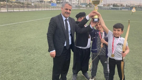Oklar hedefe madalya için atıldı
