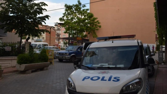 Ölüm sandalye üzerinde yakaladı