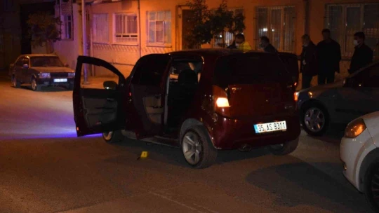 Önce bıçakladı sonra gasp etti, kaçarken yakalandı