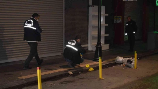 Otel işletmecesi çalışanını bacağından vurdu