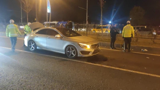 Otomobilin çarptığı çocuk kurtarılamadı