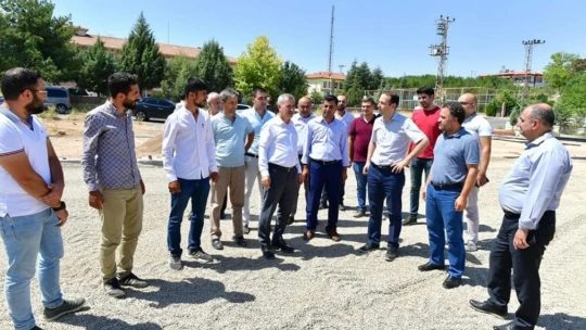 Özal mahallesine halı saha inşa ediliyor